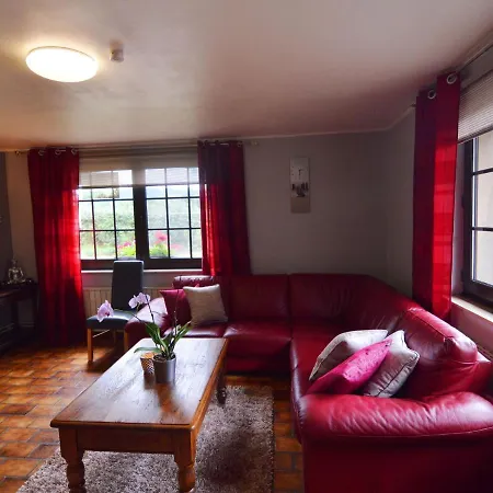 Pleasant Cottage In The Heart Of A Farm In Activity Not Far From Vielsalm Casa vacanze